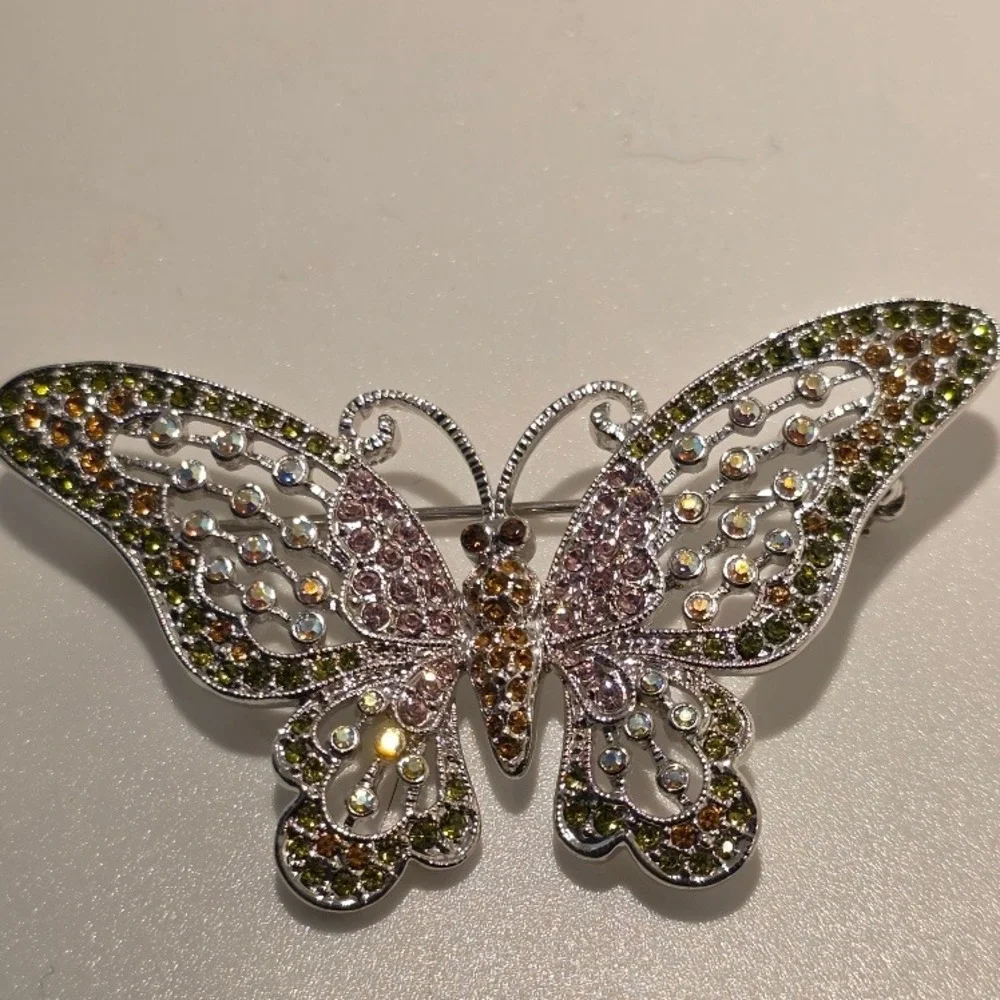 VTG Multi-Color Rhinestone Butterfly Brooch Silver Filigree‎ Spring Jewelry - Picture 11 of 12